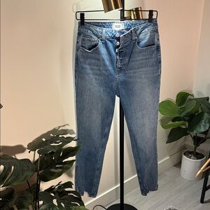 Medium wash PAIGE jeans Sarah Slim button fly everyday Ankle denim 27